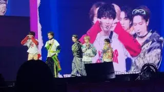 250112 SMTOWN LIVE 2025 WayV Give Me That (Korean Ver.)