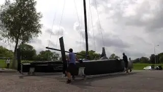 GC32 Raising Mast and launching boat from ramp - Juni2013