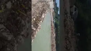 Open roadside pool in Pamphret St. Thomas 😁
