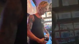 One of Those &ldquo;Did That Just Happen?&rdquo; Moments with Duff McKagan 😳
