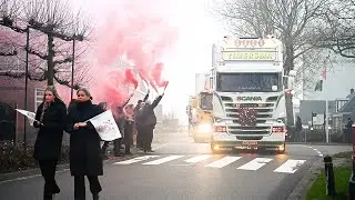 Indrukwekkende rouwstoet ter nagedachtenis aan overleden Appie