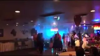 Elemento5 @ a quincea&ntilde;era doy la vida por un beso.