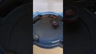 Mirage Fafnir на грани #beyblade #beybldeburst #бейблейд #shorts