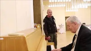 Keď sa dvaja muzikanti zladia ľudsky aj na jednu notu vznikne aj toto.