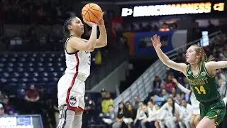 Кэролайн Дюшарм и Аззи Фадд: женский баскетбольный матч UConn (Вермонт) &ndash; 18.03.23
