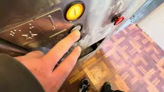 iPhone 17 Pro Max: Run-Down Dover Hydraulic Elevator/Lift @ Red Roof Inn South Side Tucson AZ