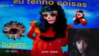 o jogo mais bizarro que ja joguei.