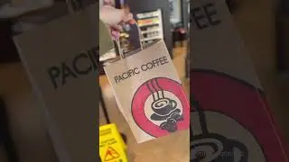 Who knew Pacific Coffee in Hong Kong 🇭🇰 started to serve Halal food 😍 #hongkongcafe #halalfood