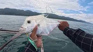 Casting & Jigging Lots of Strikes 🐟🎣🚣 ‼️Ultralight Fishing Indonesia
