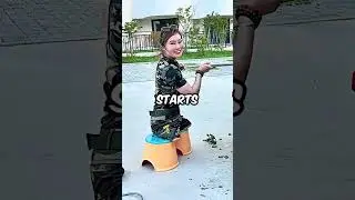 Она усердно работает без ног 💪 (@李一冉)