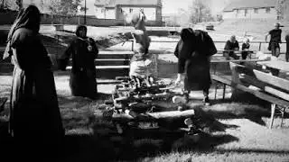 P&aacute;len&iacute; čarodějnic s Krampus čarodějnic&iacute; Hrobce, Rohatce