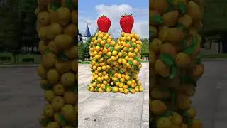 Создайте желтых персонажей овощей и фруктов🍋🍍, которые могут ходить и сталкиваться...