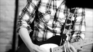 Rose Parade - SLIDE  (Live at The 13th Note Cafe Glasgow 11/02/11)
