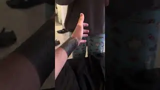 Alexia Zurovetz - thumb taping