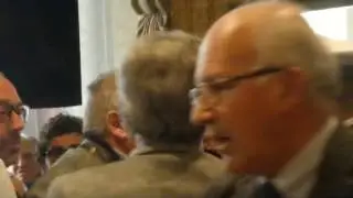Terni, arrestato sindaco e assessore: bagarre in consiglio comunale