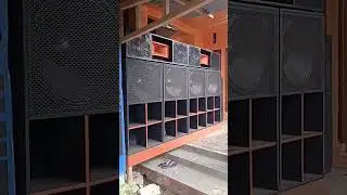 box super scoop 21 inch SPL audio