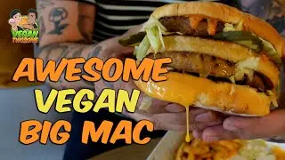 Craving a Plantbased Big Mac? Wayward Vegan in Seattle Offers an Amazing One | VEGAN | VEGANTWOSOME