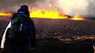 HIKE TO AN ACTIVE VOLCANO🌋 in ICELAND 🇮🇸