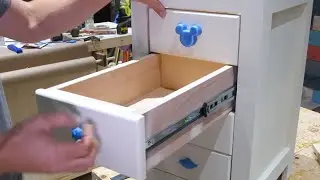 DIY Base Cabinets with Drawers