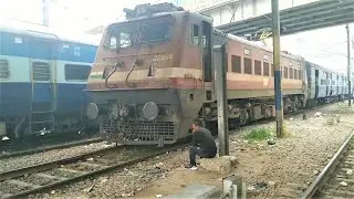 (15707) Amrapali Express (Katihar - Amritsar) With (VSKP) WAP4 Locomotive.!