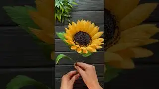 How to make Sunflowers 💥 Crepe Paper Flowers 💥 DIY Paper Craft 💥 Home Decor Tutorial