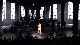 ANYTIME YOU NEED A FRIEND, Mariah Carey, CAUTION tour Paris 2019
