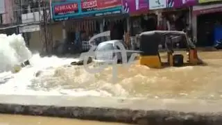Krishna Water Pipeline Blast At Balapur X Roads; Several Vehicles Drowned