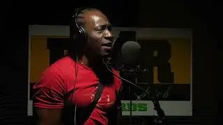 Lukie D - recording - Praises Be To His Name - Dubplate