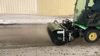 John Deere 1585 Rotary Broom (Hydraulic)