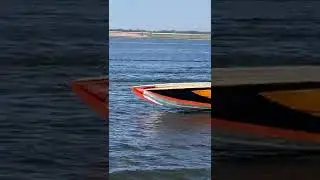 36&rsquo; Skater flyby at Rockin&rsquo; the Harbor Poker Run #shorts