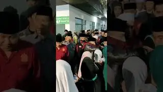 GUS SABUTH MIEK DI MAKAM SUNAN AMPEL SURABAYA