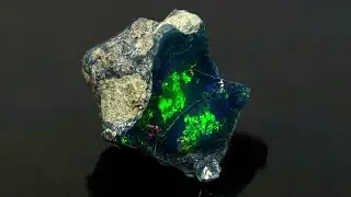 Raw Welo Ethiopian Bright Flecked Opal Stone
