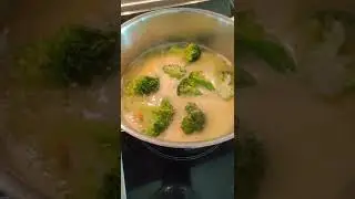 Broccolisoppa🥦- barnmat  #barnmat #broccoli #broccolisoppa #bebismat #bebis #familj #familjemiddag