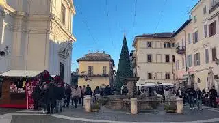 Castel Gandolfo (RM) - Uno dei borghi pi&ugrave; belli d&rsquo;Italia - Castelli Romani - Lazio - @tuttitaly 