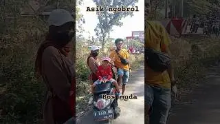 bos muda lagi ngobrol d pinggir jalan