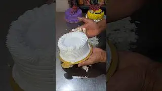 Frosting White Chocolate Cake #cakedesign #whiteforestcake #cakedecoration #chocolatecake #shorts