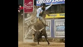 Justin McBride vs Mudslinger - 04 PBR Phoenix (92 pts)