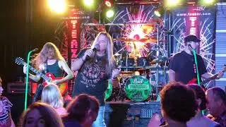 TEAZUR at The Garage Bar Aug 2017 a