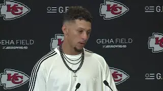 Patrick Mahomes on running quarterback sneaks and short-yardage executions