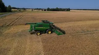 John Deere T670i & S770 Harvesting barley. Estonia 2022