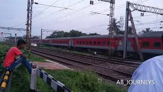 02301 HOWRAH-NEW DELHI AC SPECIAL|| HOWRAH WAP7||