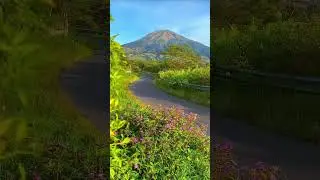 #MountBromo #VolcanoViews #EastJava #IndonesiaNature #MountainRoad #ScenicDrive #VolcanicLandscape