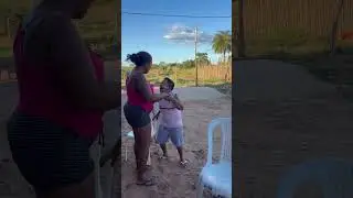 Crian&ccedil;a pedindo picol&eacute; e sua m&atilde;e fica brava ￼