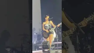 Nessa Barrett - Blue Valentine part 2 - Le bataclan Paris 23/06/25