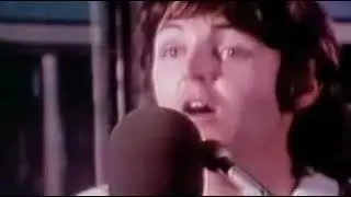 Paul McCartney Wings 1974 One Hand Clapping