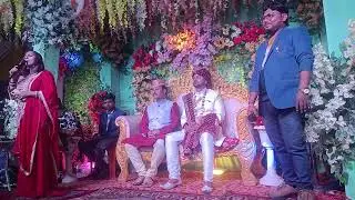 binod Delux taent