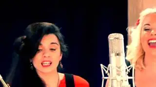 ROAMING DOLLS | WALK ABOUT BAND HIRE