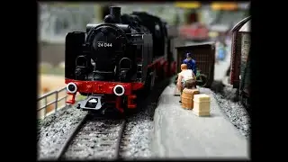 Einfache Montage von wei&szlig;en Pufferringen an einer M&auml;rklin BR 24 044 Lokomotive (Montage-Anleitung)