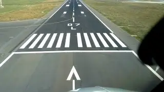 Boeing 737 landing cockpit view Berlin