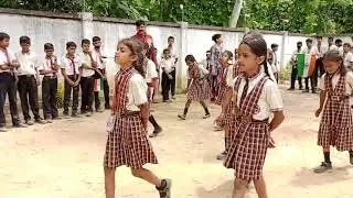 spoon-ball balancing game